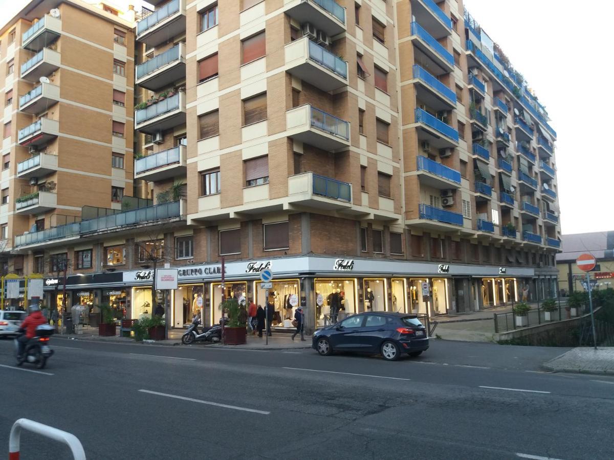 Roma Trastevere Station Exterior foto